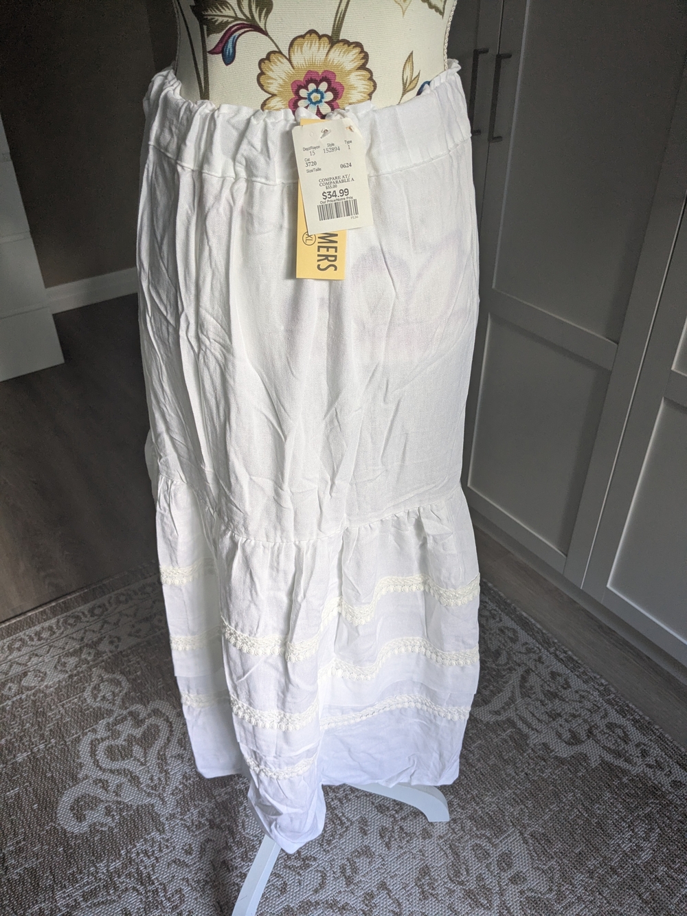 4Our Dreamers Women's White Tiered Maxi Skirt with Elastic Waist - Picture 2 of 4